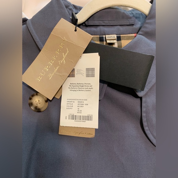 Authentic Burberry Kensington Long Check Print Lining‎ Trench Coat, Gray, 16 NWT - Picture 15 of 16